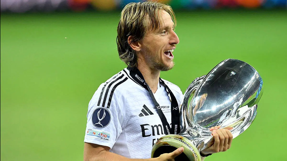 The Maestro's Final Act: Luka Modrić Bids Farewell to Real Madrid 🤍🇭🇷✨